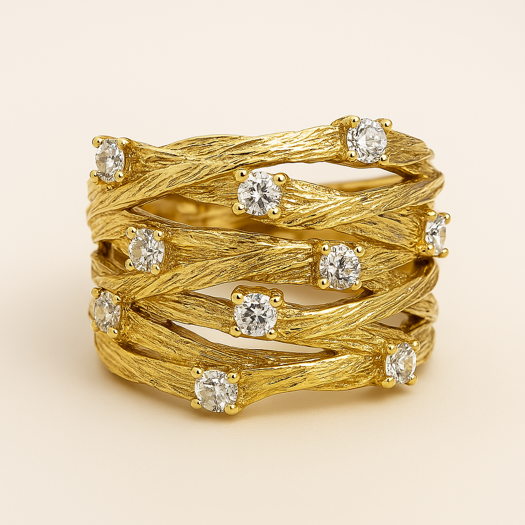 Marisse – Vintage-inspired ring in gold with a subtle shine