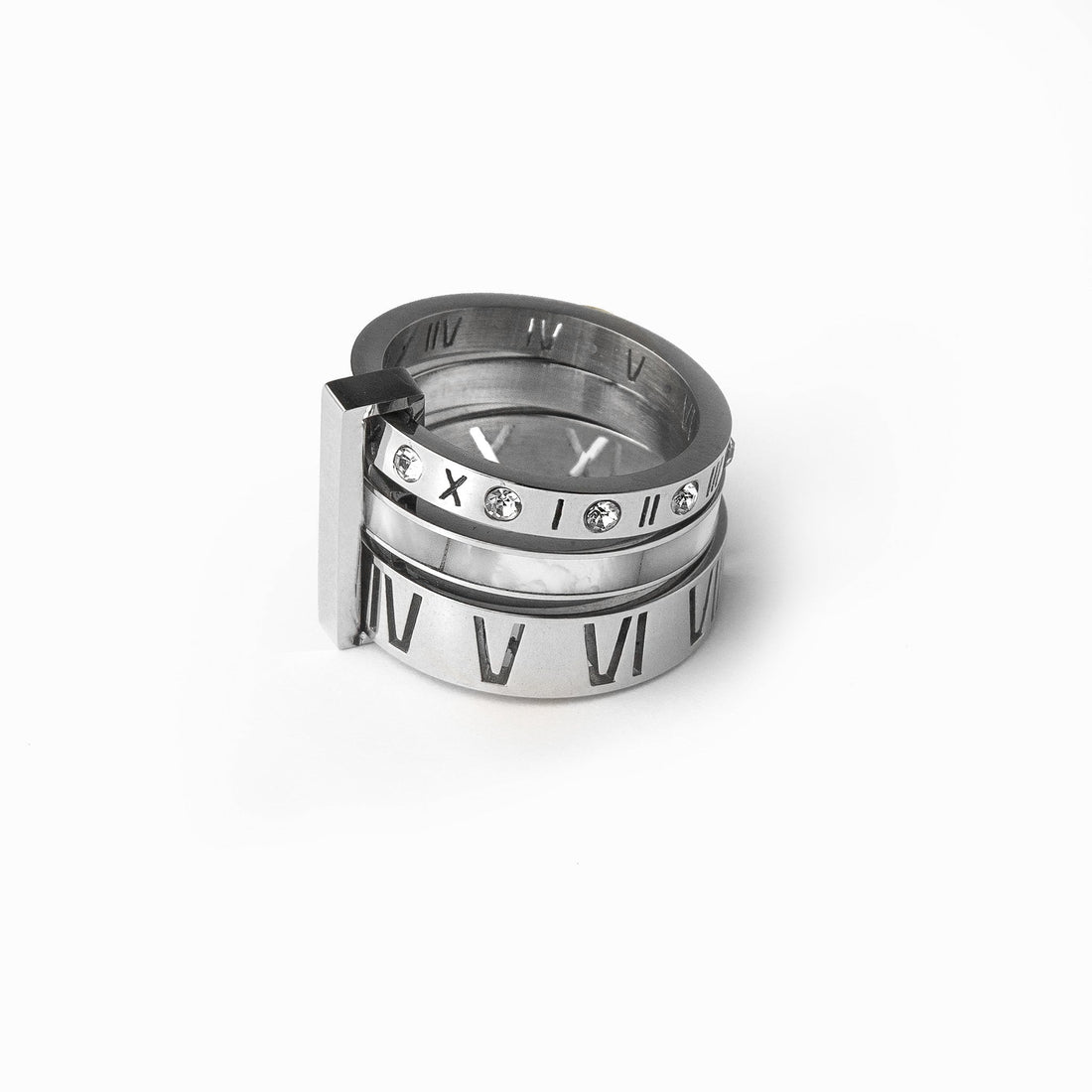 Isabelle – Threefold stacked ring with glittering stones
