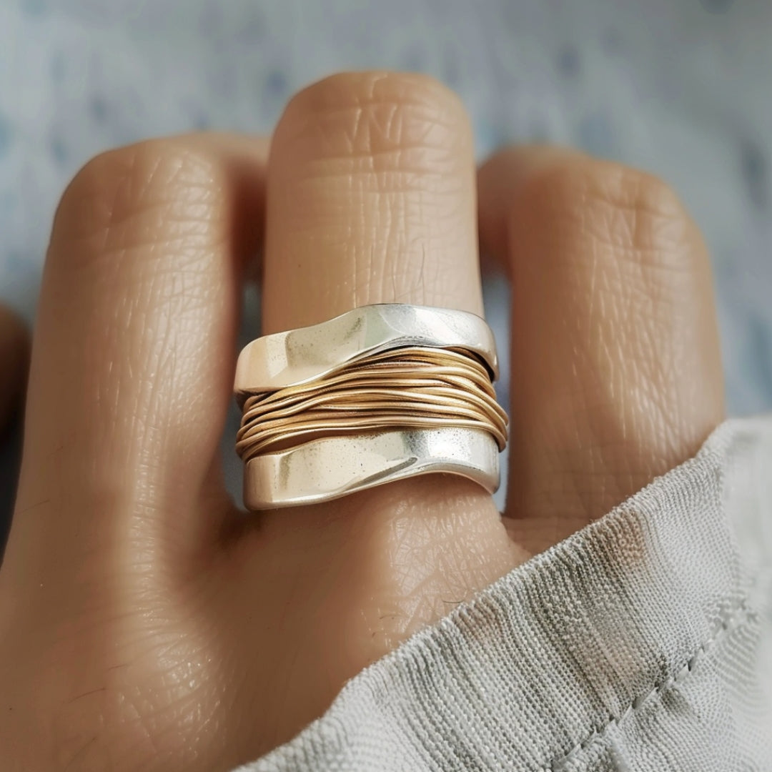 Arra – Ring in Silver and Gold