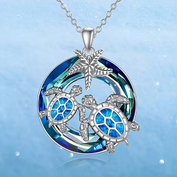 Nolwen – Necklace with Turtle and Palm and Opal Circle