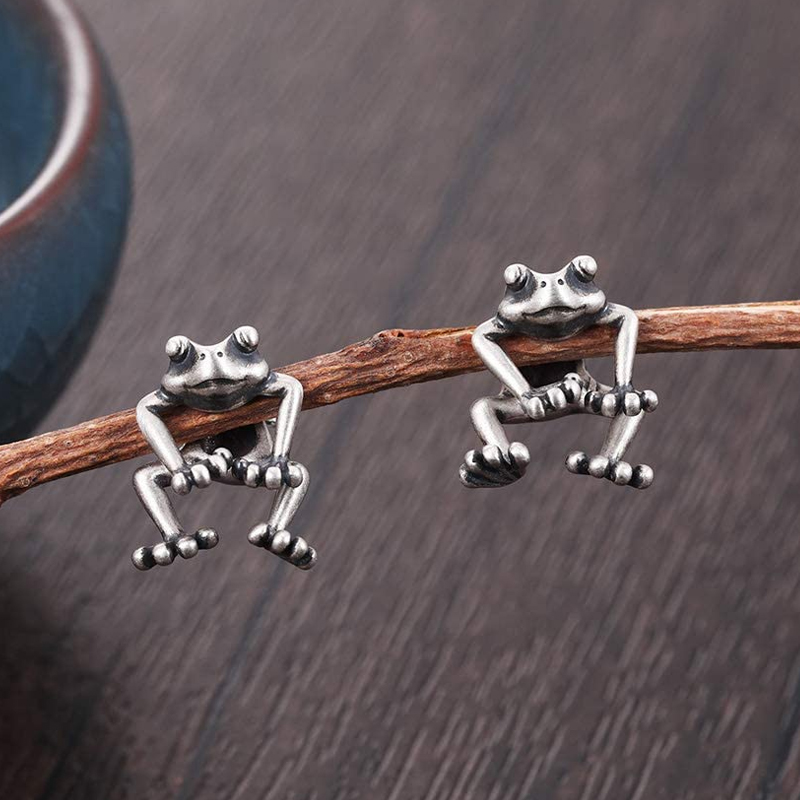 Adorable Frog Earrings - Mini Frog Style
