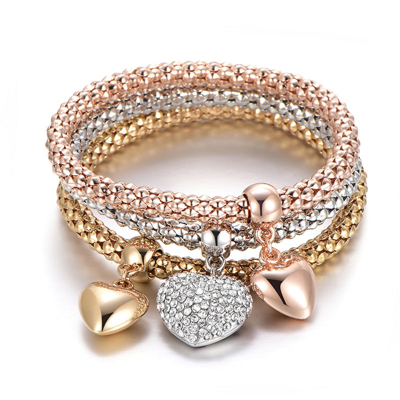 Aria – Metal bracelet featuring solid hearts