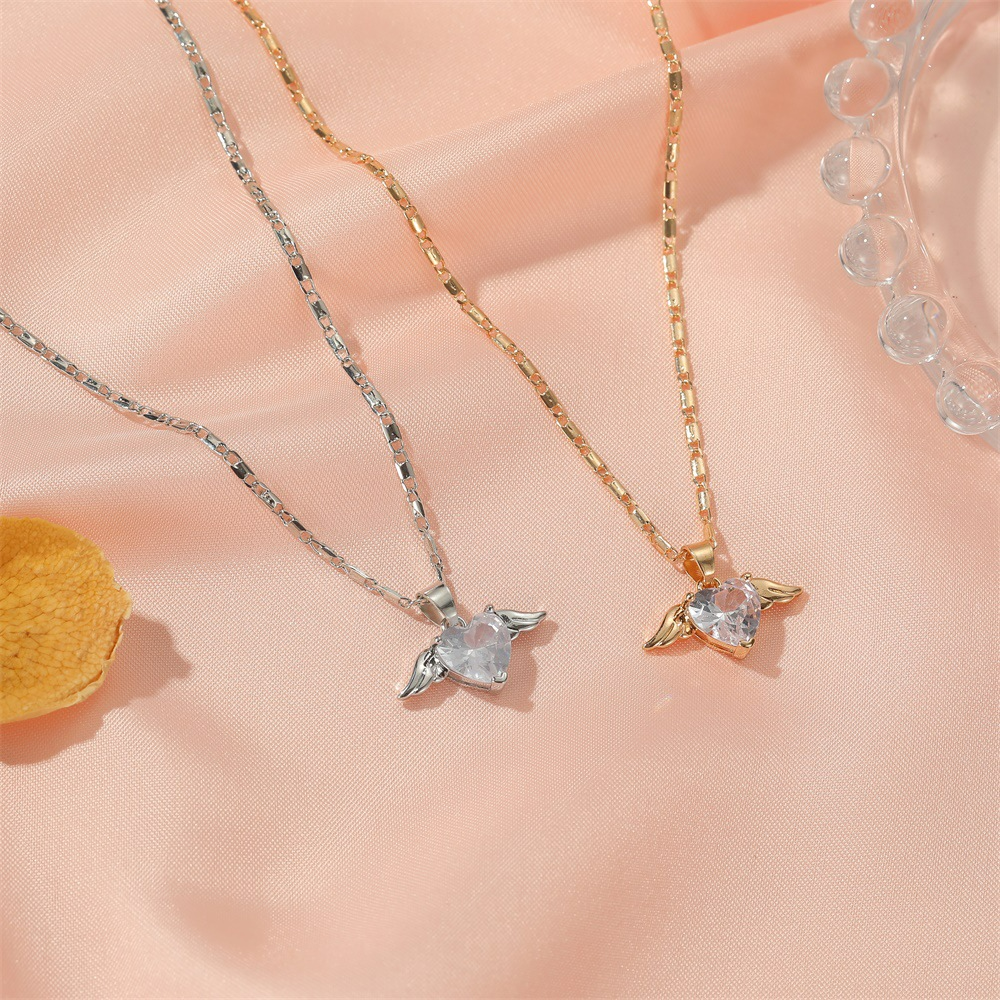 Love Wings Necklace - Chain Hearts & Wings