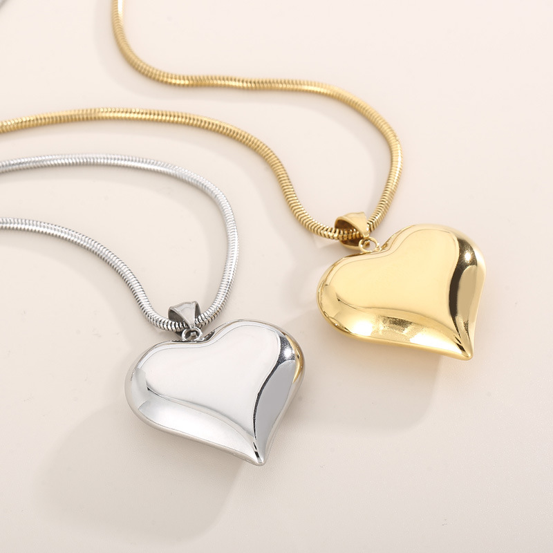 Large Heart - Affectionate Necklace