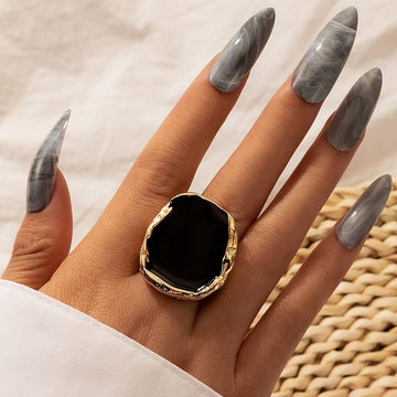 Oversized Vintage Black Stone Ring - Exaggerated Vintage Black Ring