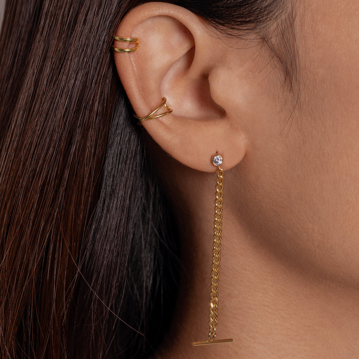 Hanan - Crossed Ear Protectors