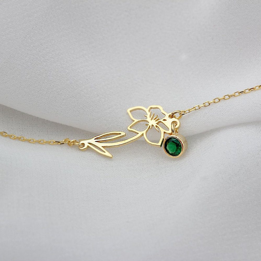 Birthday flower bracelet - Bracelet featuring birthstone and flower