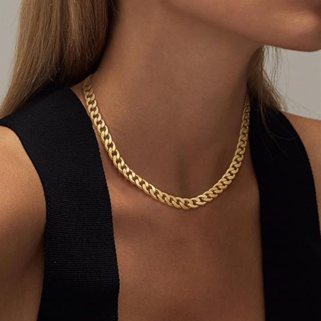 Anabel – Necklace Featuring Golden Accents