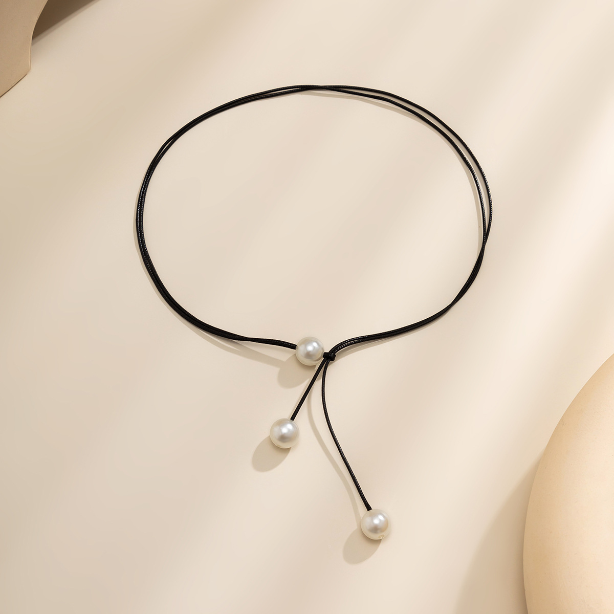 Attractive Pearl Necklace - Pearl Necklace Collarbone