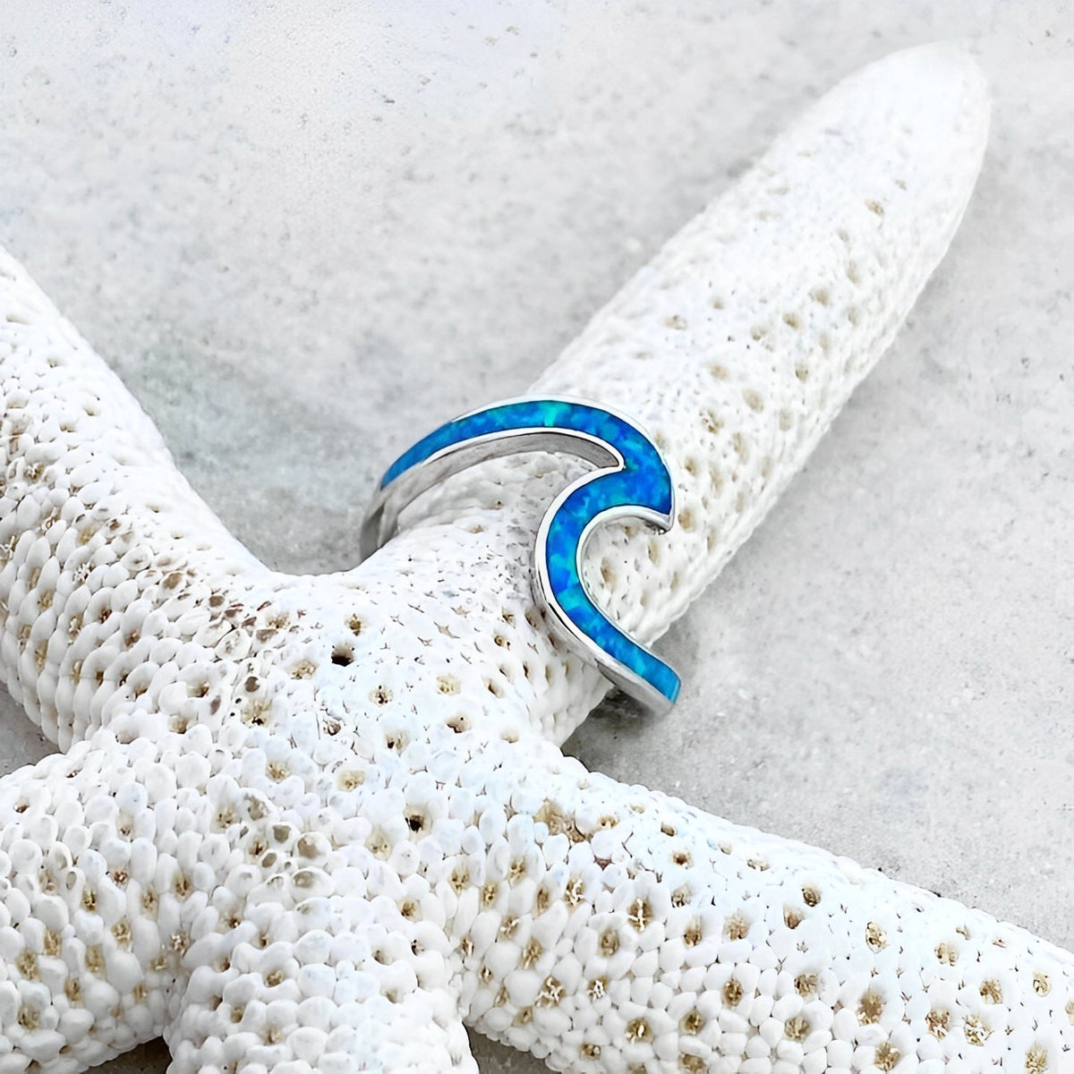 Nerina – Ring Ocean Wave in Opal and Silver