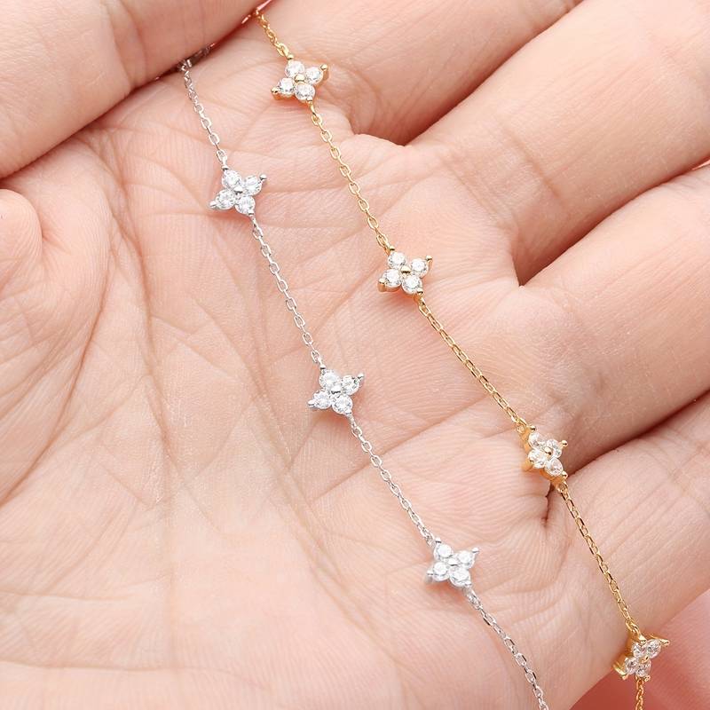 Zirconia Flower Bracelet - Elegant Bracelet