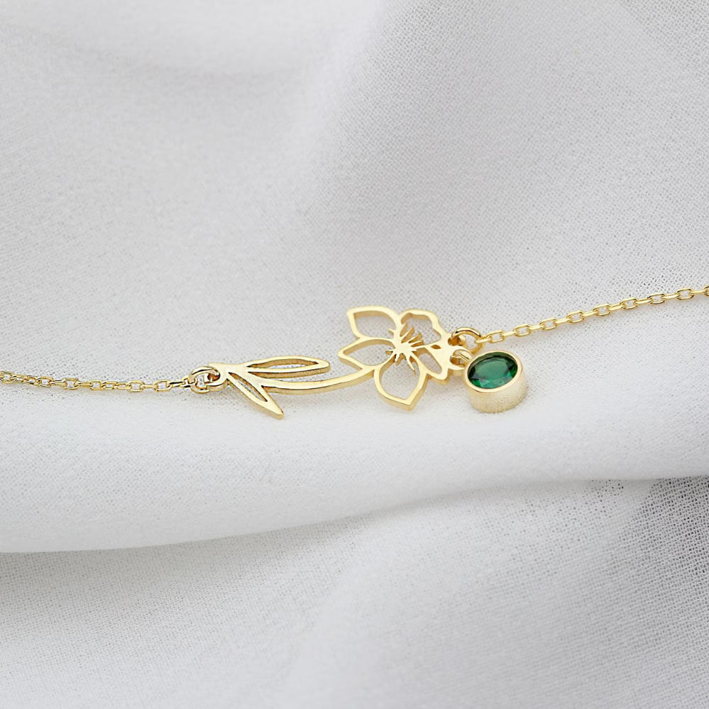 Birthday flower bracelet - Bracelet featuring birthstone and flower