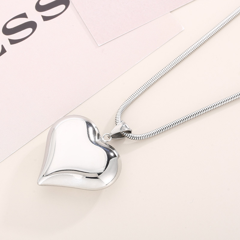 Large Heart - Affectionate Necklace