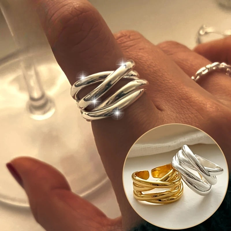 Riley – Geometric Ring for Romantic Love