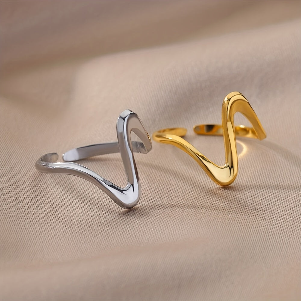 Rea – Adjustable cuff ring in modern design