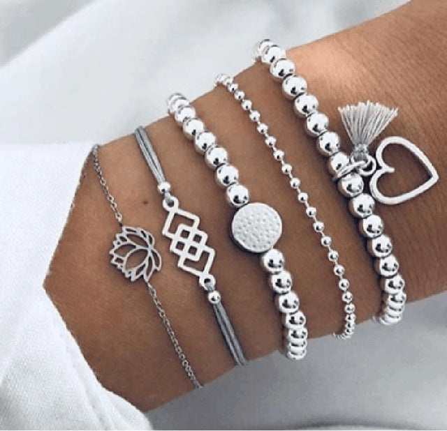 Alora – Trendy Set of Bracelets in Lime Shade