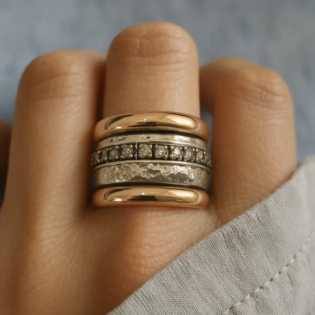 Maellie – Vintage wide ring in gold and silver
