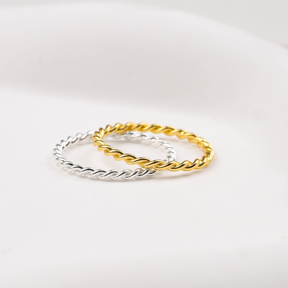 Manon – Stackable Braided Ring