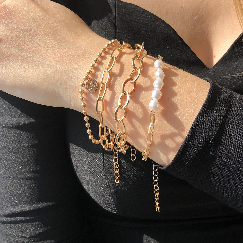 3-piece golden pearl bracelet - oversized chain set