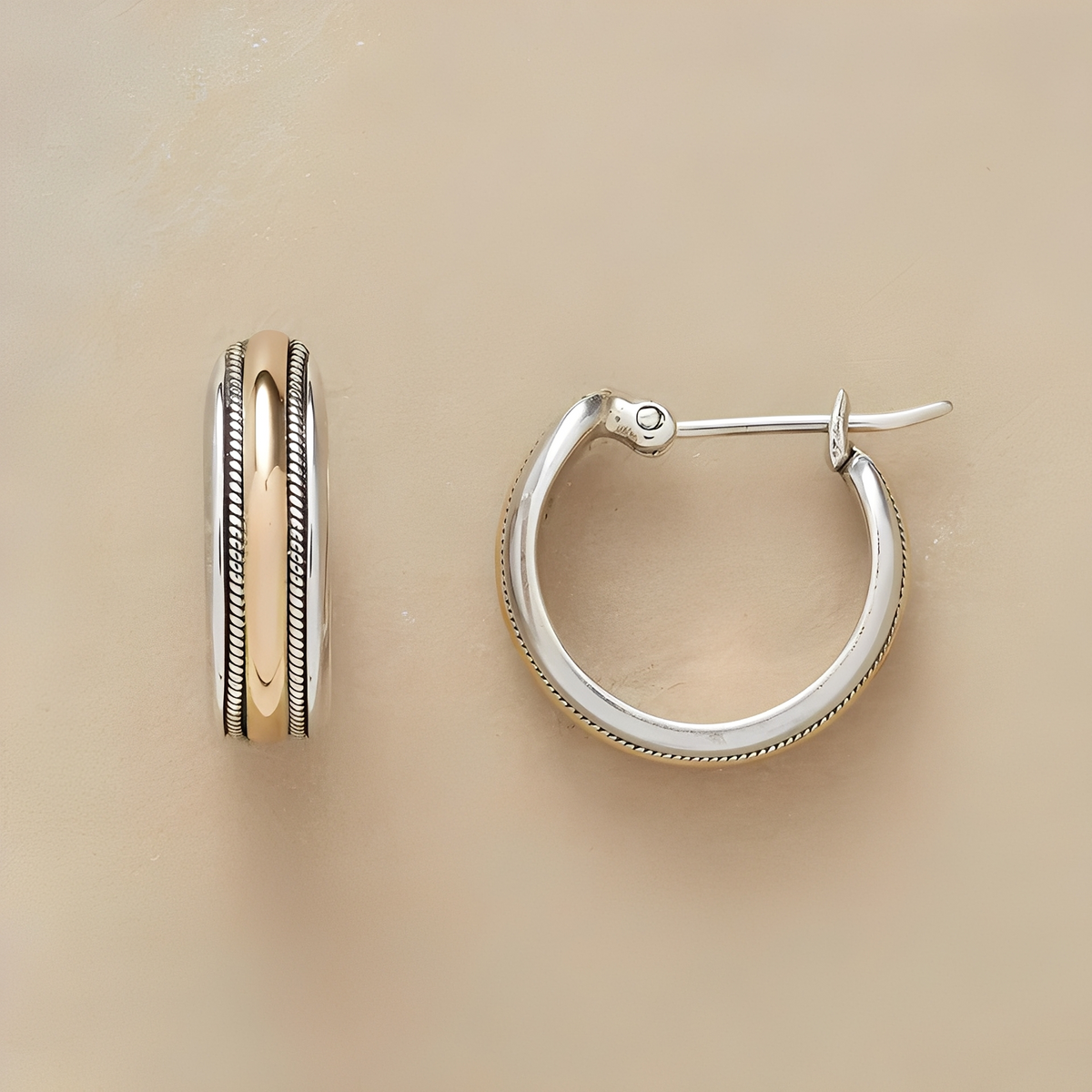 Lea – Silver hoops with golden line in vintage style