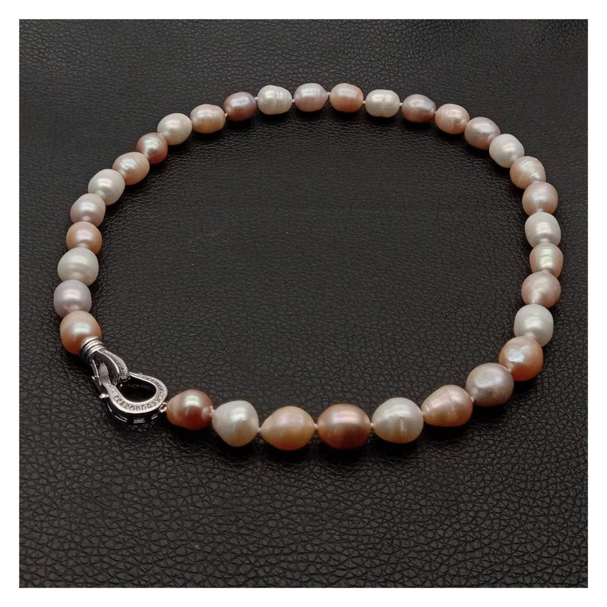 Nahia – Colorful Bead Necklace