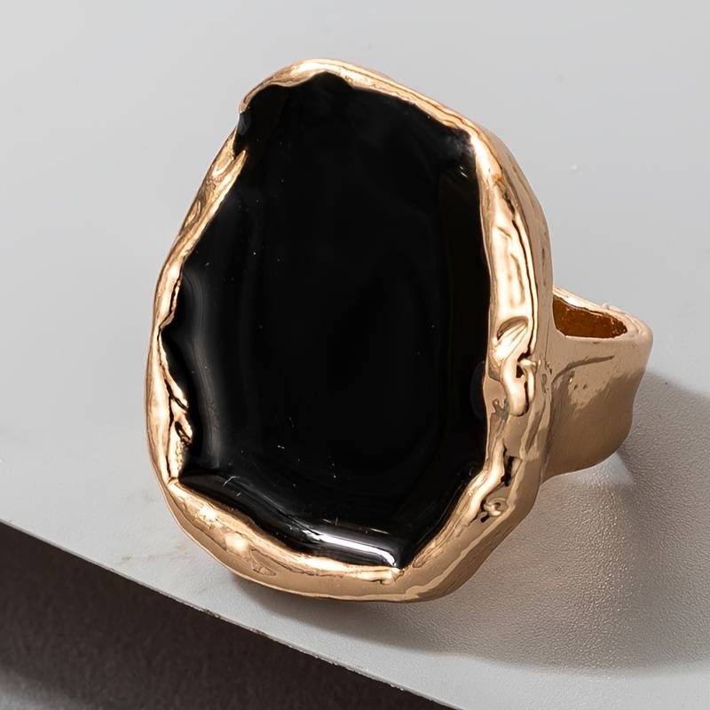 Oversized Vintage Black Stone Ring - Exaggerated Vintage Black Ring