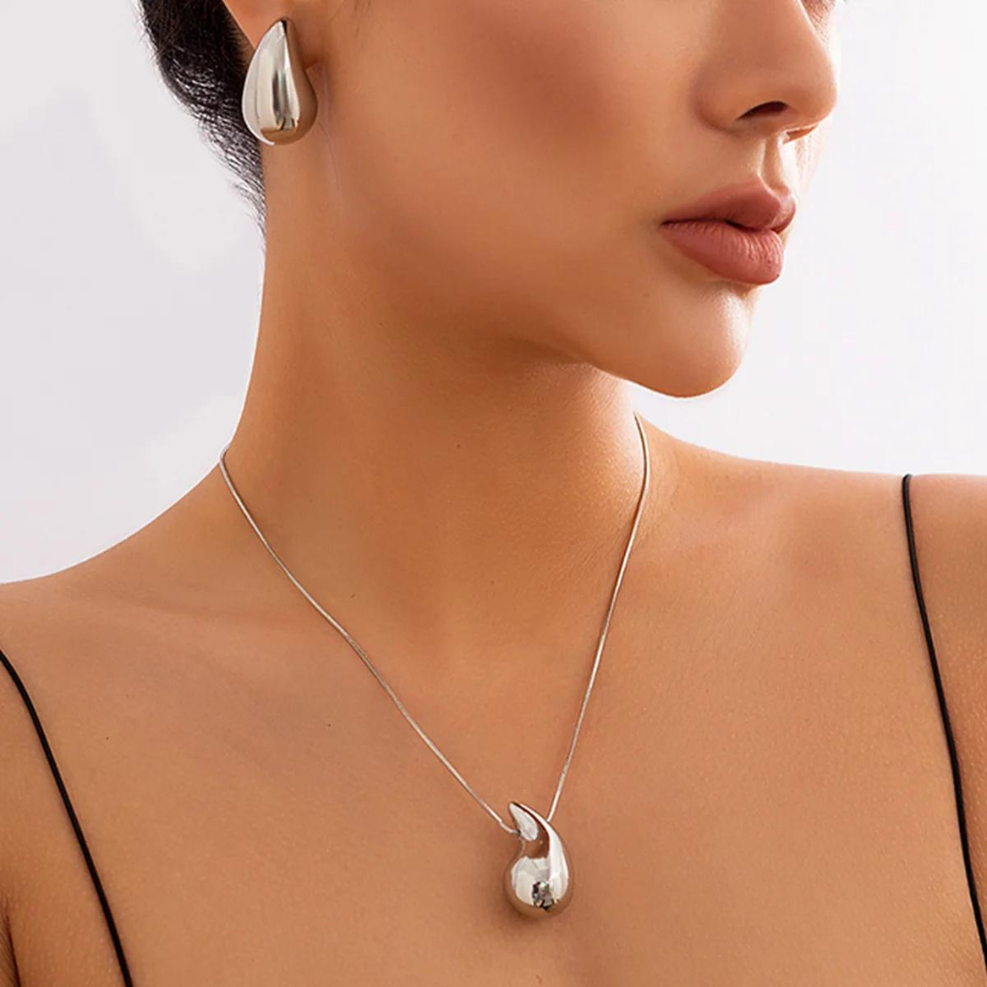 Oversized Water Drop Necklace - Gold-Plated Necklace with Water Drop Pendant