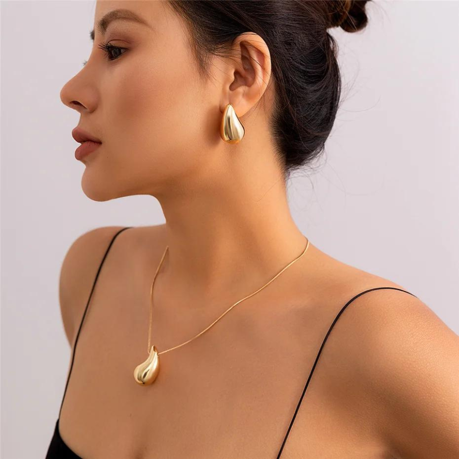 Oversized Water Drop Necklace - Gold-Plated Necklace with Water Drop Pendant