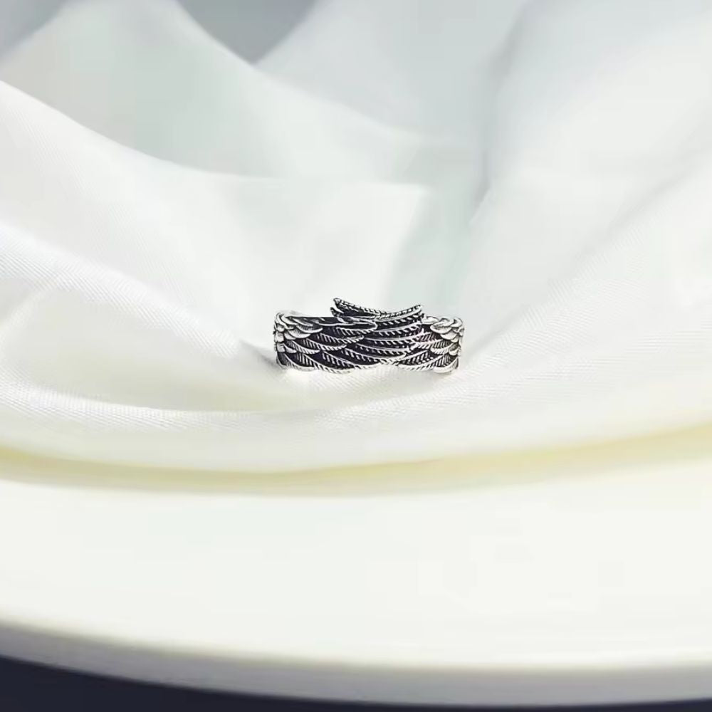 Xenia – Ring Featuring Angel Wings in Punk Retro Design