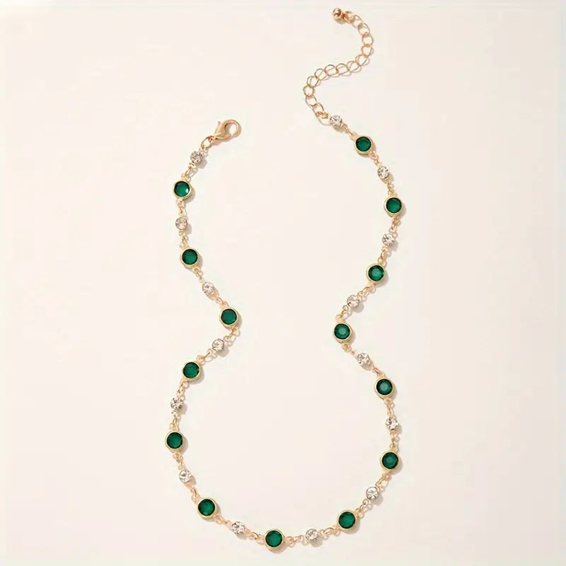 Esmeralda – Pendant Necklace in Green Emerald