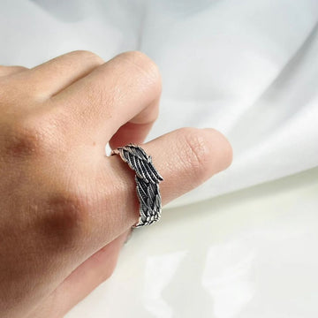Xenia – Ring Featuring Angel Wings in Punk Retro Design