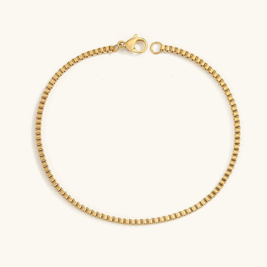 Victoria – Necklace Bracelet Gold