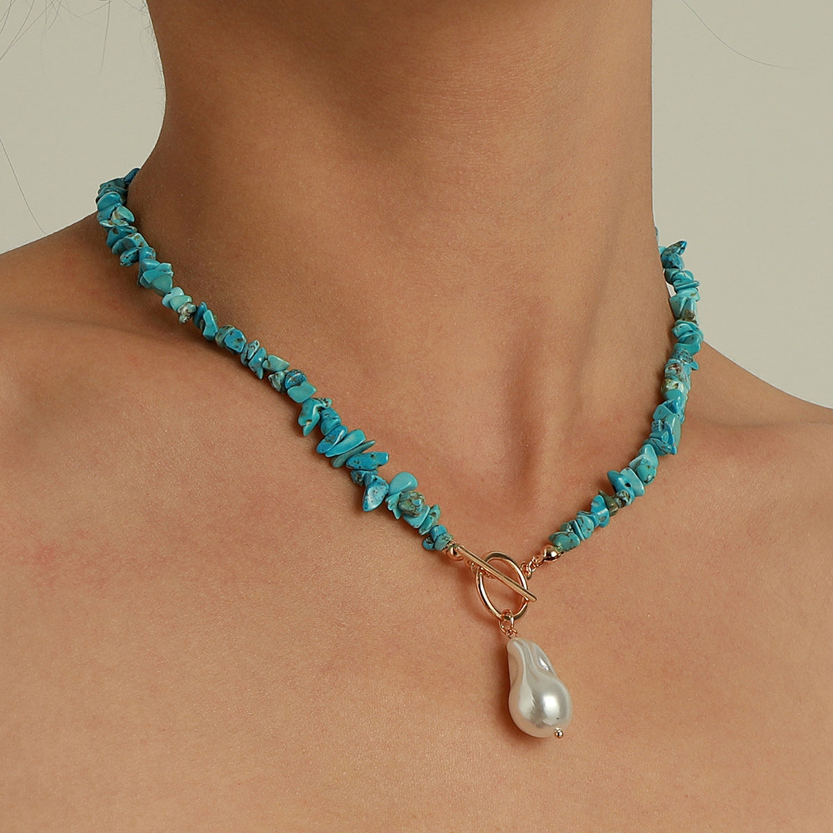 Dione – Necklace featuring Pearls and Turquoise Elegance