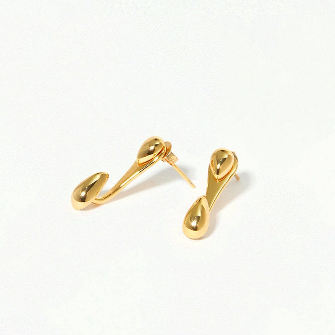 Nowee – Stud Earrings in Drop Shape