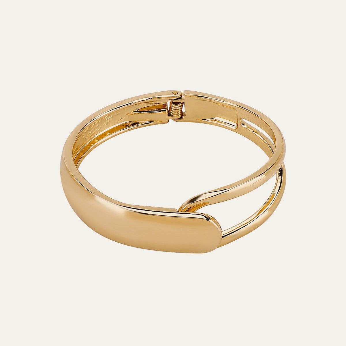 Livina – Graceful Elegant Gold Bracelet