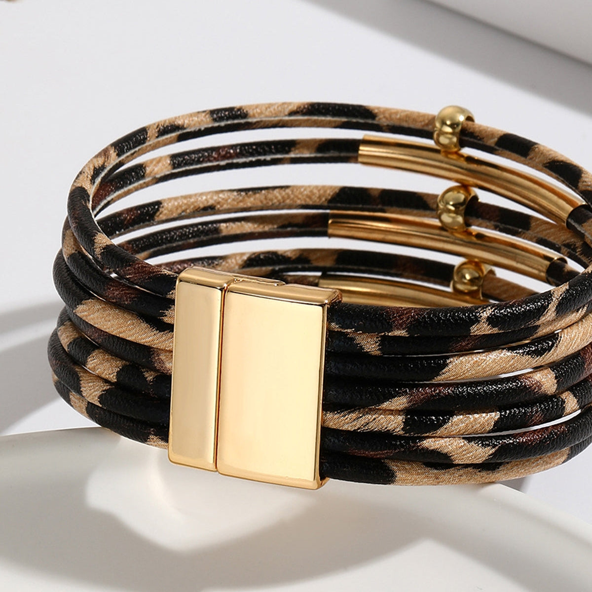 Margaux – Stylish Leopard Bracelet