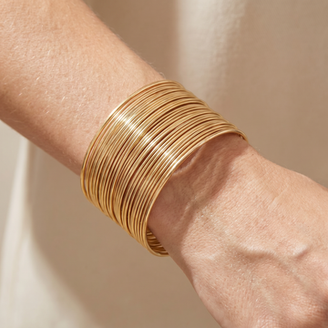 Mira – Chic Bracelet in Antique Gold