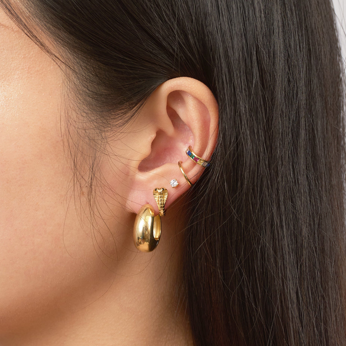 Iseul - Wide Huggie Hoop Earrings