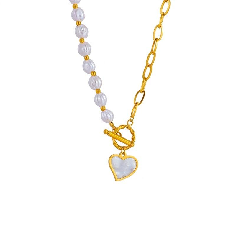 Cyrielle – Necklace Heart Pearl with OT Clasp