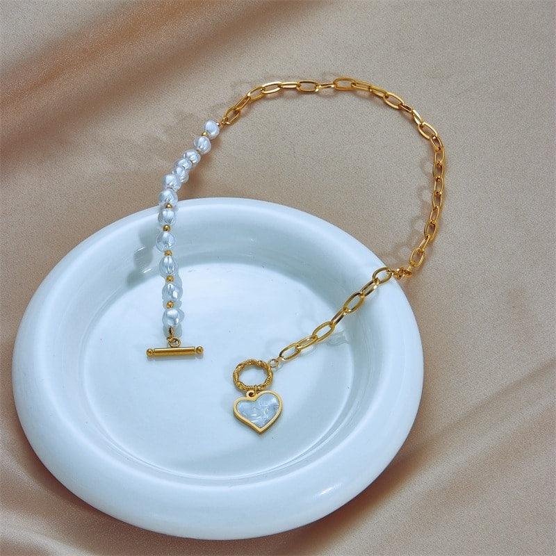 Cyrielle – Necklace Heart Pearl with OT Clasp