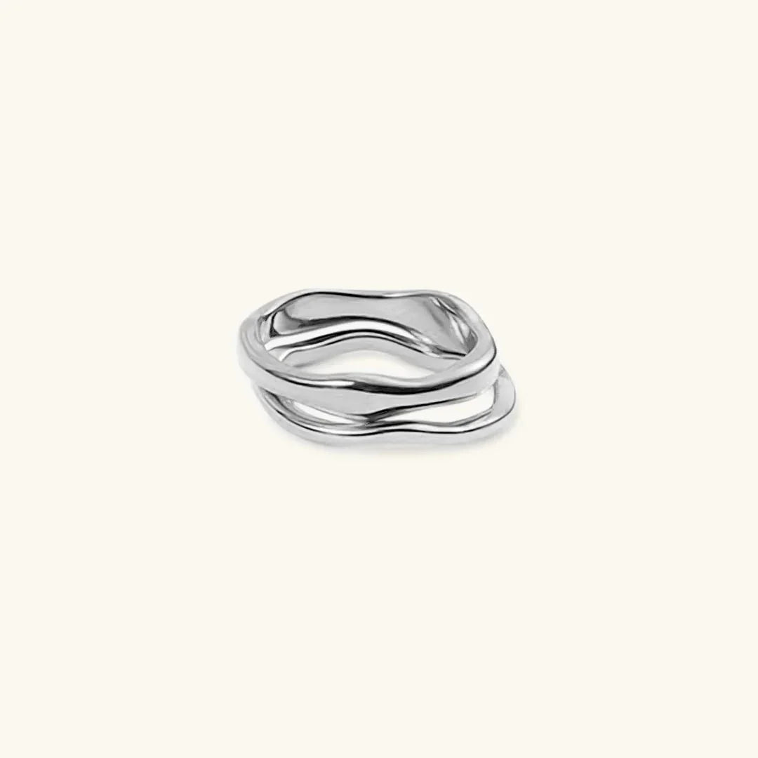 Dianne – Stylish Ring in Gold with Layering Option