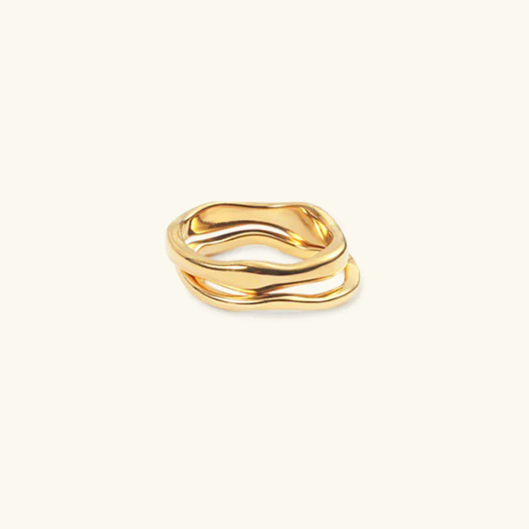 Dianne – Stylish Ring in Gold with Layering Option