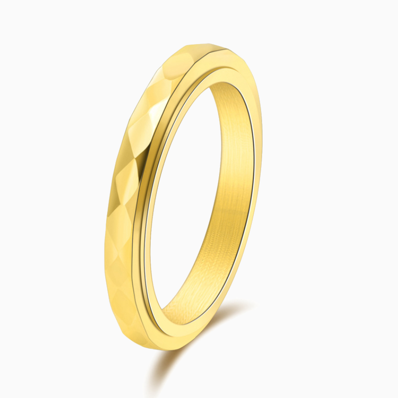 Nadia – Subtly Hammered Ring