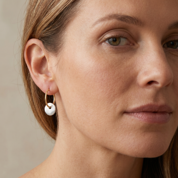 Solene – Round Earrings in Gold and Silver Tone