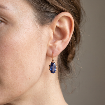 Jayela – Vintage Earrings Featuring Blue Zirconia