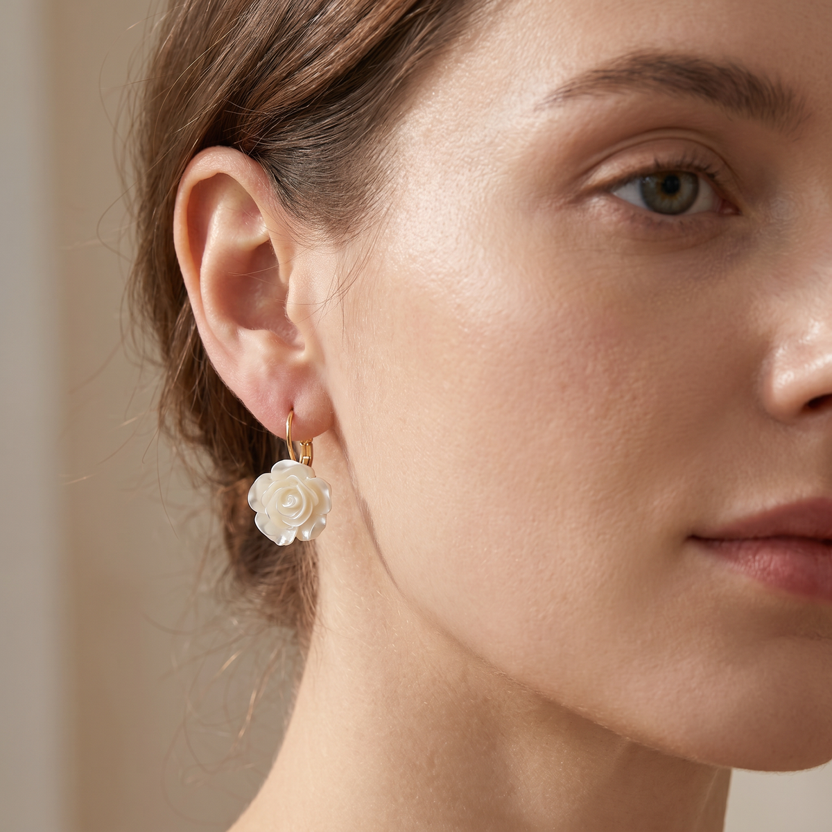 Kylie – Chic Rose Earrings
