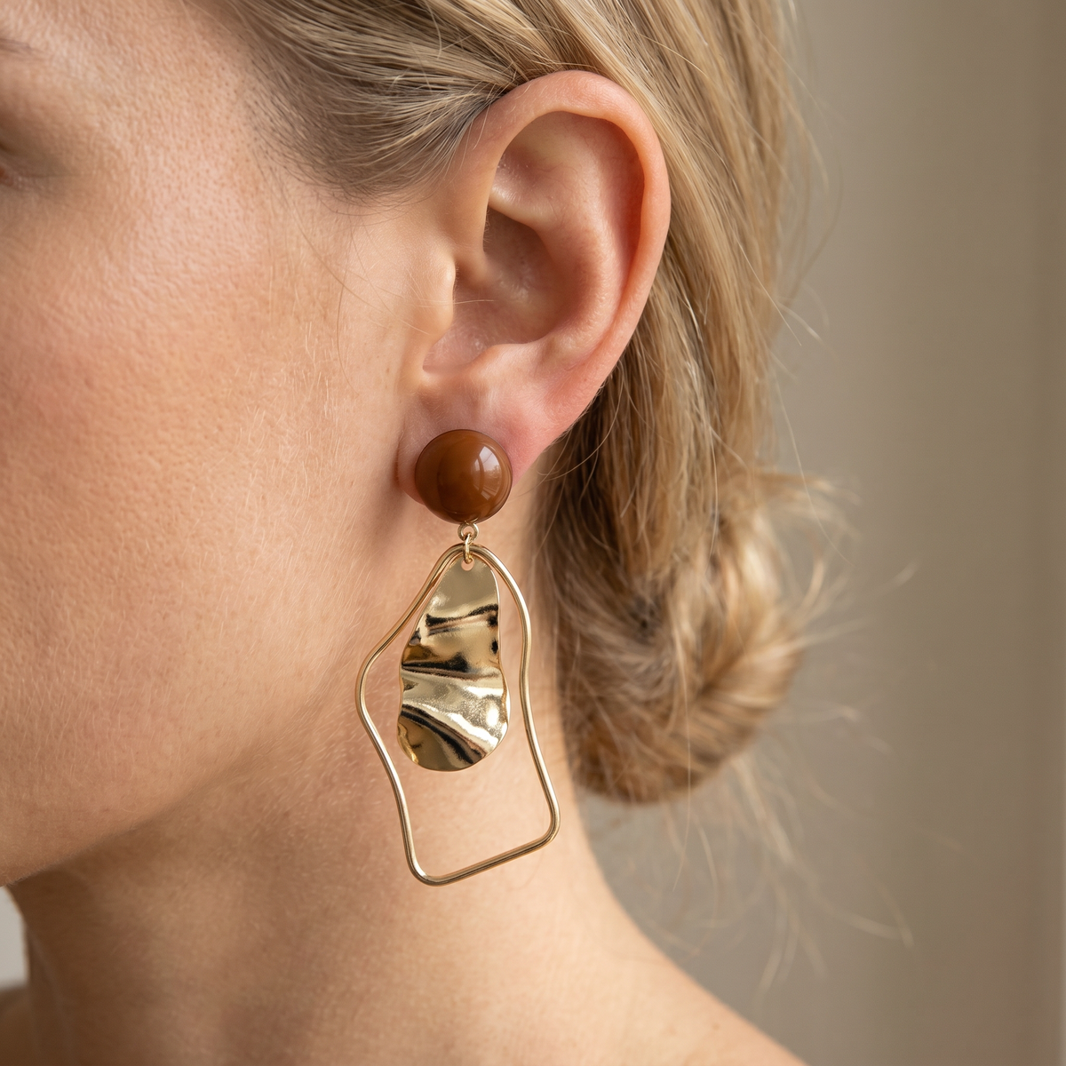 Rhia – Stud Earrings Featuring Hanging Asymmetrical Pendants