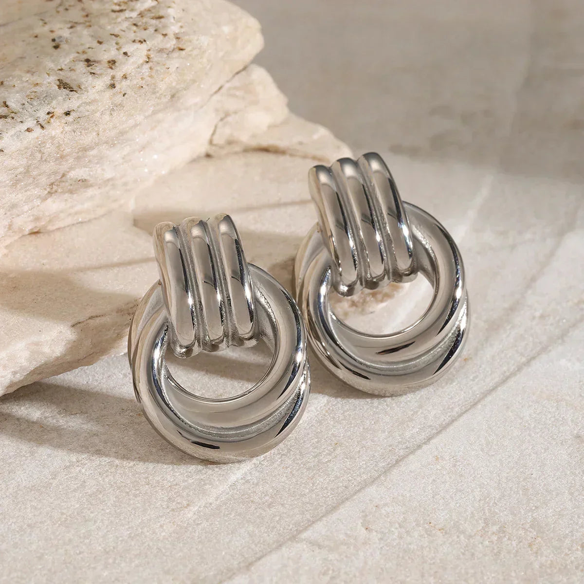 Nyra – Geometrically Twisted Earrings