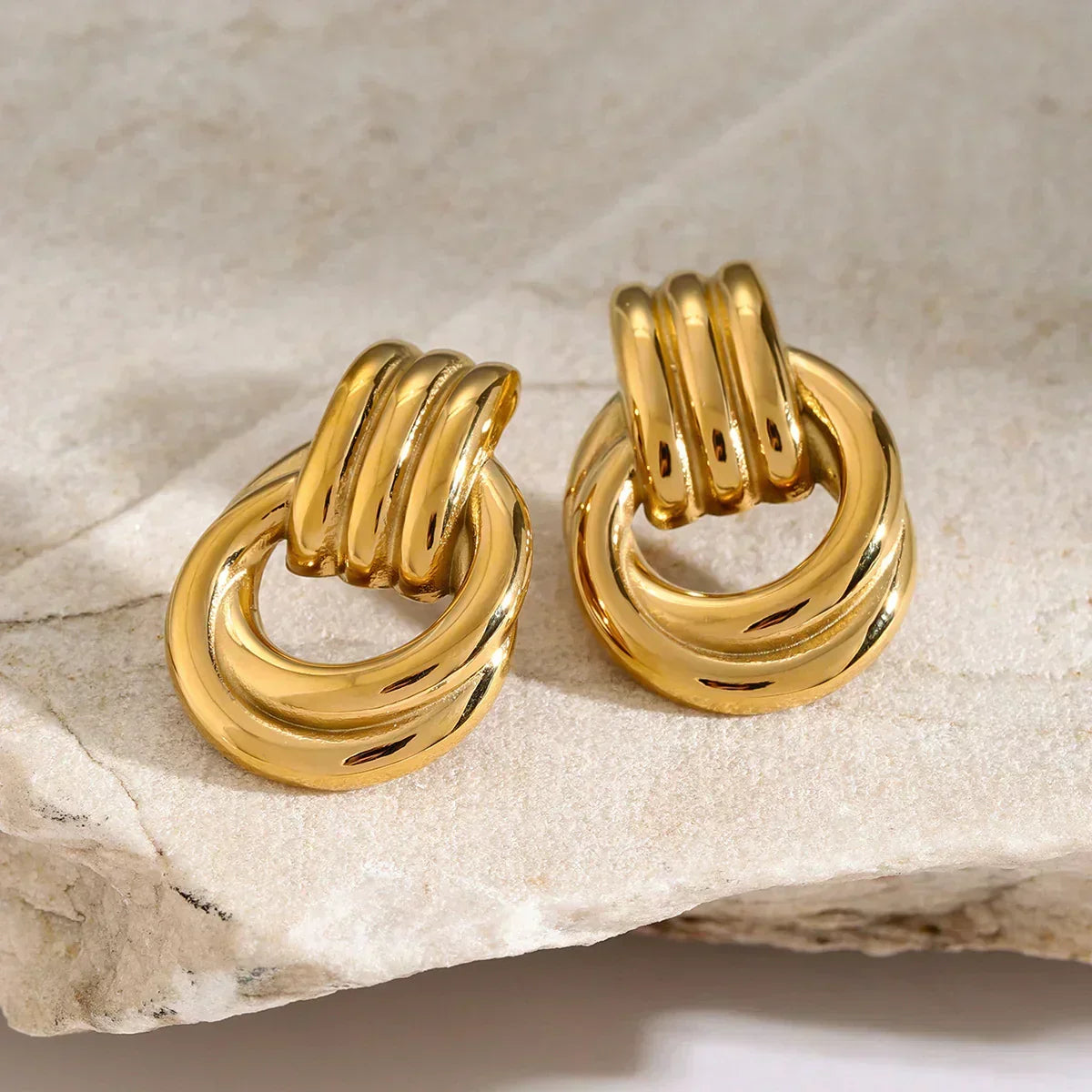 Nyra – Geometrically Twisted Earrings
