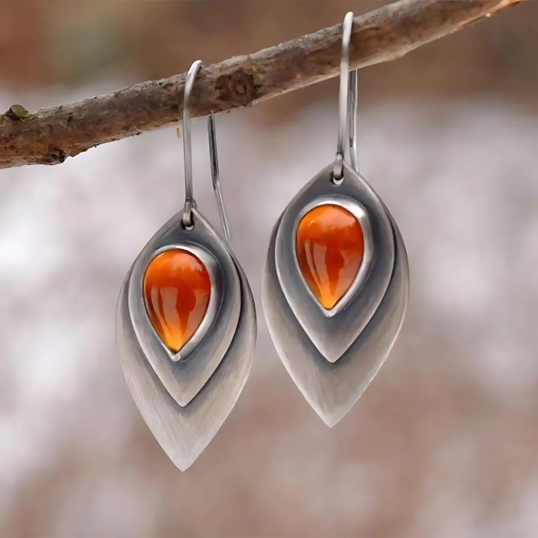 Inès – Vintage Earrings Featuring Orange Stone and Silver